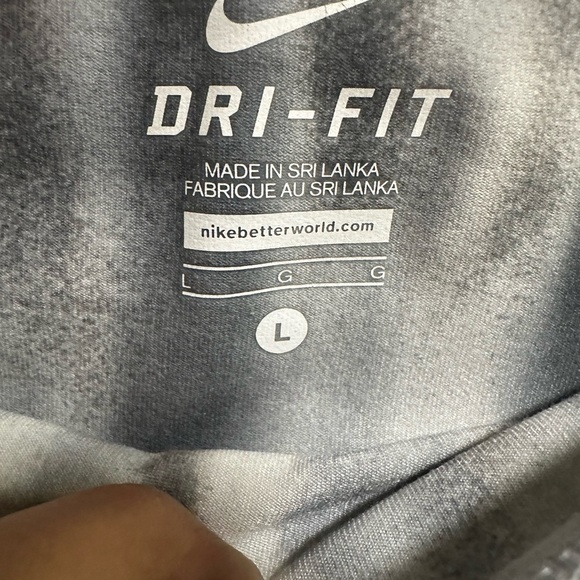 NIKE Dri-Fit Stretch  Gray Tie Dye Capri Leggings Women's Size L - Picture 3 of 5